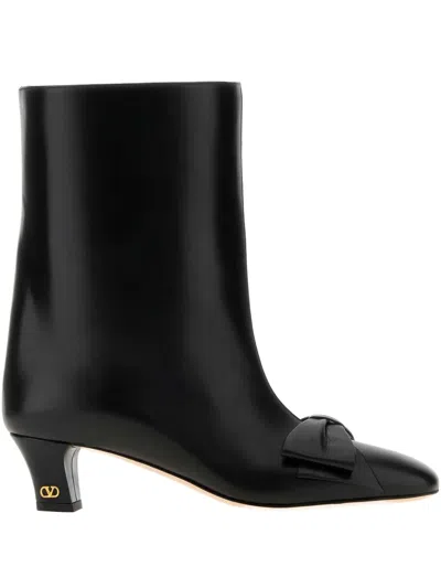 Valentino Garavani Leather Bowow Ankle Boots In Black