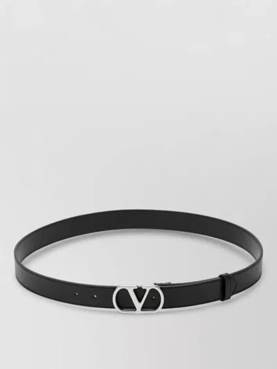 Valentino Garavani Adjustable Belt Smooth Finish Refined Silhouette In Black