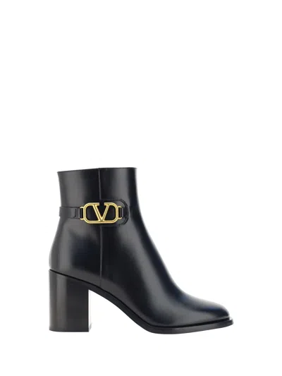 Valentino Garavani Valentino Vlogo 75 Leather Bootie In Black
