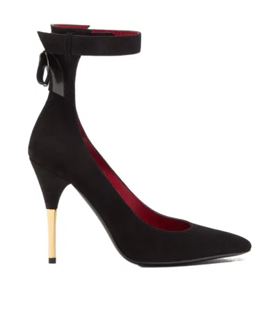 Valentino Garavani Valentino Ankle-strap Pointed Toe Pumps In Black