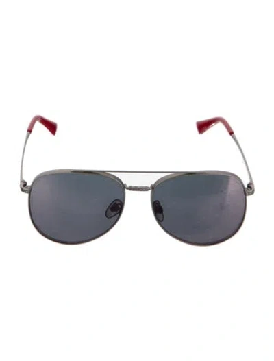Pre-owned Valentino Aviator Tinted Sunglasses In Red/silver