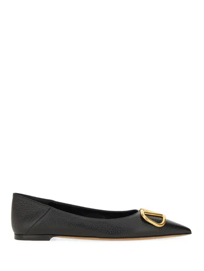 Valentino Garavani Vlogo Leather Ballerina Shoes In Black