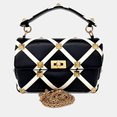 Pre-owned Valentino Garavani Beige Black Leather Roman Stud Tote And Shoulder Bag Large In Sand