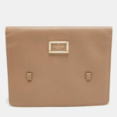 Pre-owned Valentino Garavani Beige Leather Flap Ipad Cover