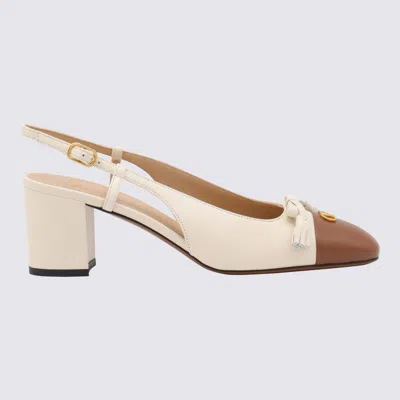 Valentino Garavani Slingback Valet Du Roi Pumps In Butter/tobacco In Nude