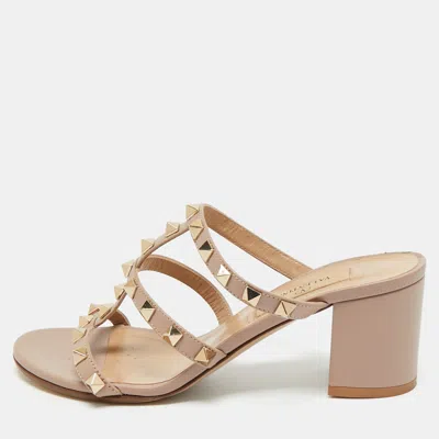 Pre-owned Valentino Garavani Beige Leather Rockstud Ankle Strap Sandals Size 35.5