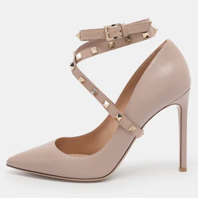 Pre-owned Valentino Garavani Beige Leather Rockstud Ankle Wrap Pumps Size 40 In Sand
