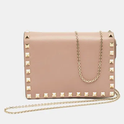 Pre-owned Valentino Garavani Beige Leather Rockstud Flap Wallet On Chain In Sand