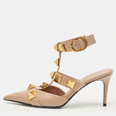 Pre-owned Valentino Garavani Beige Leather Roman Stud Ankle Strap Pumps Size 37 In Sand