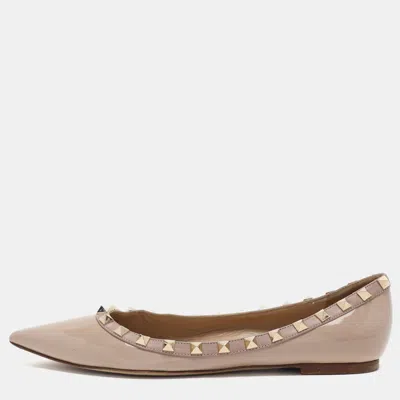 Pre-owned Valentino Garavani Beige Patent Leather Rockstud Ballet Flats Size 38