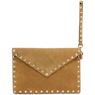Valentino Garavani Beige Rockstud Flat Medium Pouch In Rdx Havana Beige