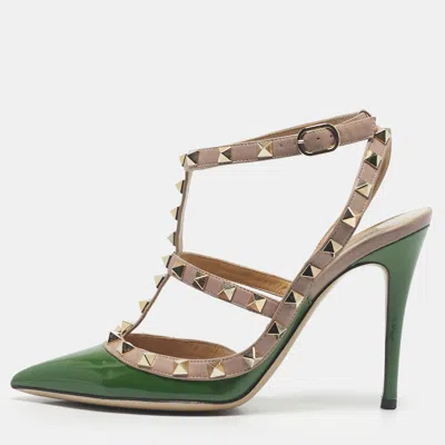 Pre-owned Valentino Garavani Beige/green Leather And Patent Rockstud Pumps Size 36 In Sand