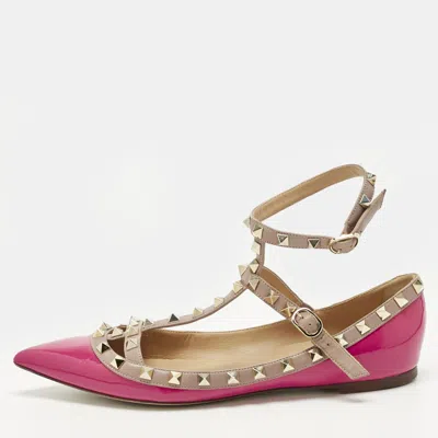 Pre-owned Valentino Garavani Beige/pink Patent And Leather Rockstud Ballet Flats Size 40 In Sand