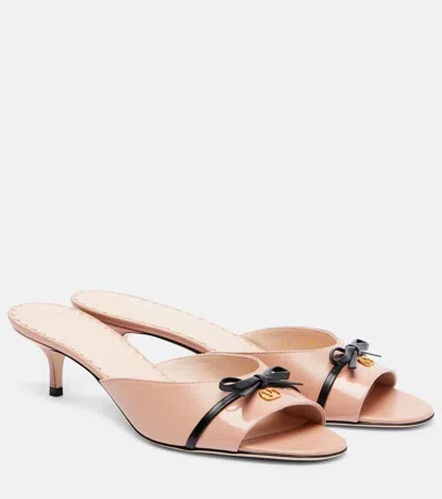 Valentino Garavani Bepointy 45 Leather Mules In Pink