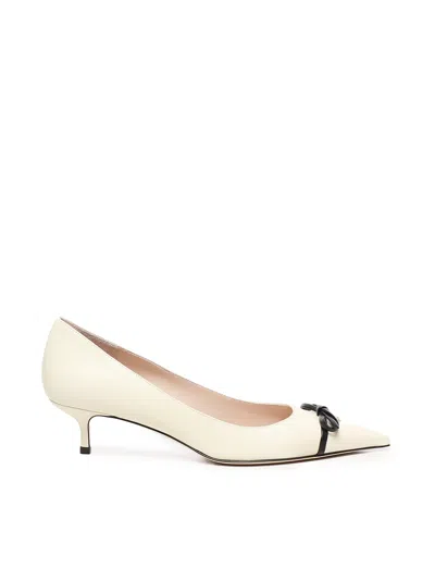 Valentino Garavani Leather Vlogo Pumps Featuring Bow Detail In White