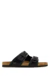 Valentino Black Fussfriend Calfskin Slides In Black