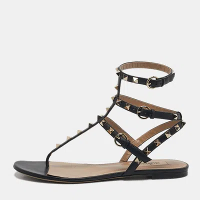 Pre-owned Valentino Garavani Black Leather Rockstud Cage Flat Sandals Size 39