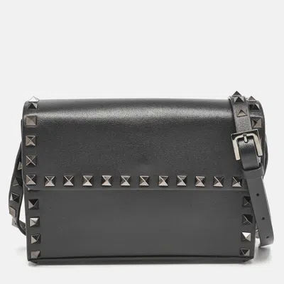 Pre-owned Valentino Garavani Black Leather Rockstud Flap Crossbody Bag