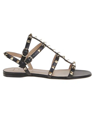 Valentino Garavani Black Leather Rockstud Sandals In No Nero