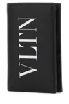 Valentino Garavani Man Black Leather Vltn Card Holder In Nerobianco