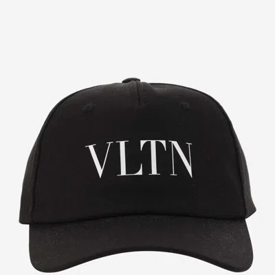 Valentino Garavani Contoured Brim Cap With Adjustable Strap In Black