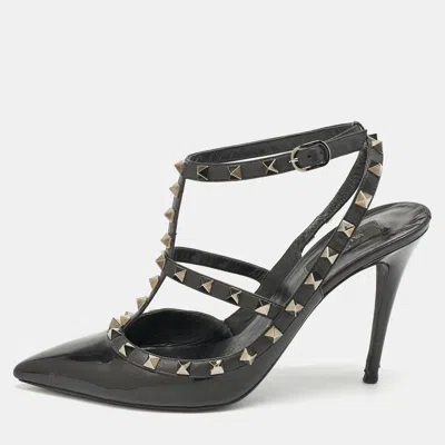 Pre-owned Valentino Garavani Black Patent And Leather Rockstud Caged Pumps Size 41