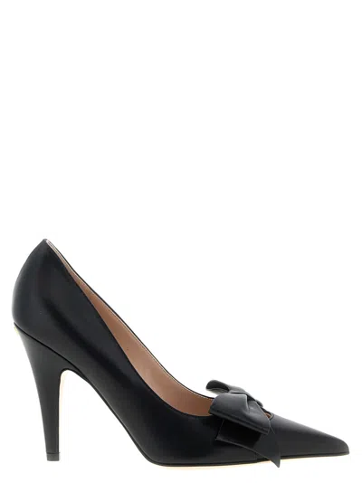 VALENTINO GARAVANI BLACK POINTED TOE HEELS