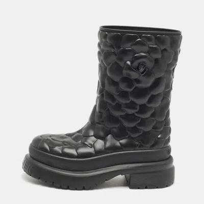 Pre-owned Valentino Garavani Black Rubber Atelier 03 Rose Edition Rain Boots Size 37