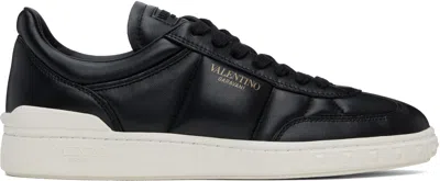 Valentino Garavani Low Top Upvillage Sneaker In In Black