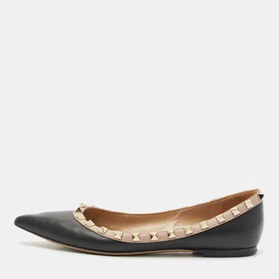 Pre-owned Valentino Garavani Black/beige Leather Rockstud Ballet Flats Size 36