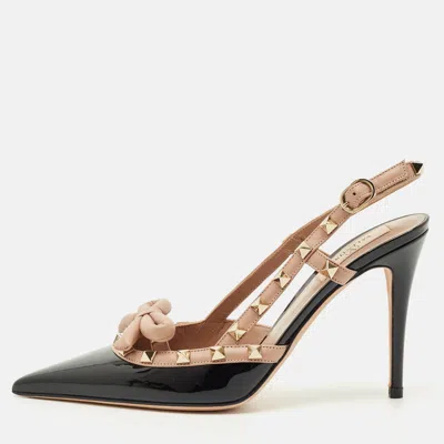 Pre-owned Valentino Garavani Black/beige Patent And Leather Rockstud Caged Pumps Size 37