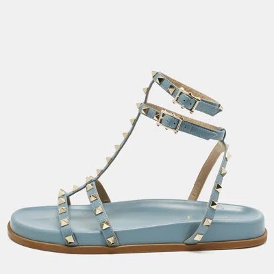 Pre-owned Valentino Garavani Blue Leather And Pvc Rockstud Ankle Strap Flat Slides Size 40.5