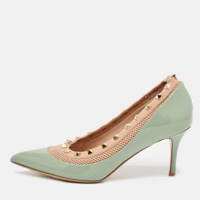 Pre-owned Valentino Garavani Blue/beige Knit Fabric And Patent Leather Rockstud Pumps Size 38
