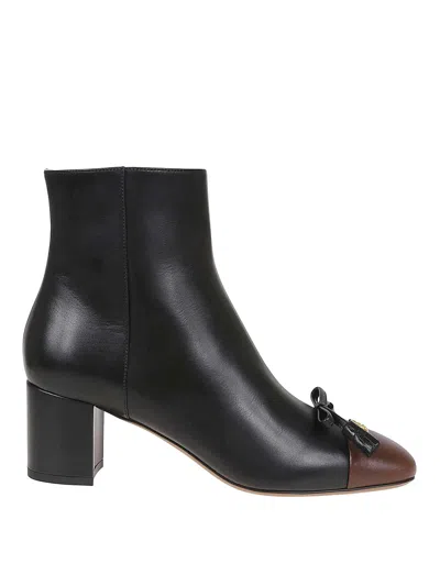 Valentino Garavani Bow Detail Block Heel Ankle Boots In Black