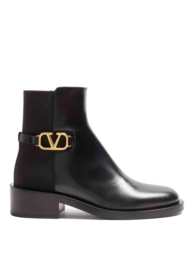 Valentino Garavani Booties In Black