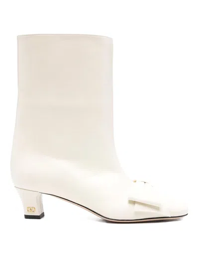 Valentino Garavani Bowow Leather Boots In White