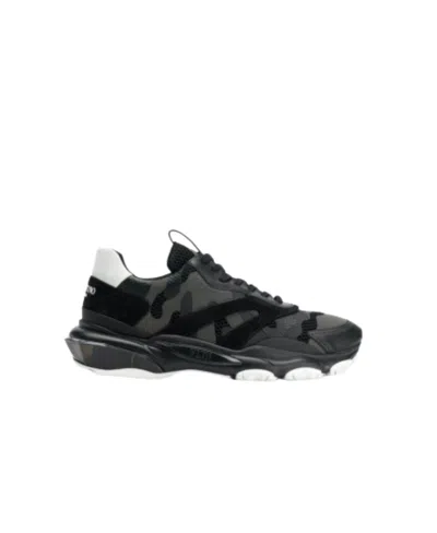 Valentino Garavani Bounce Sneakers In Black
