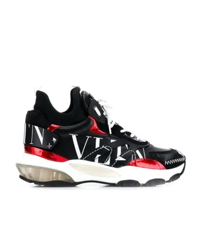 Valentino Garavani Bounce Sneakers In Black