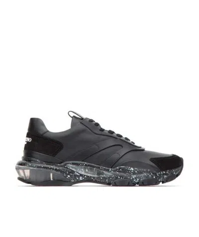 Valentino Garavani Bounce Sports Shoes In Black