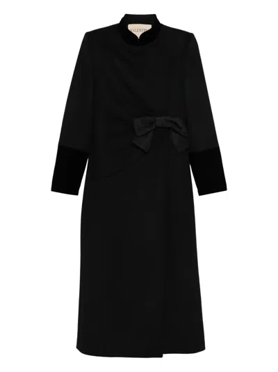 Valentino Bow-detailed Coat In Black