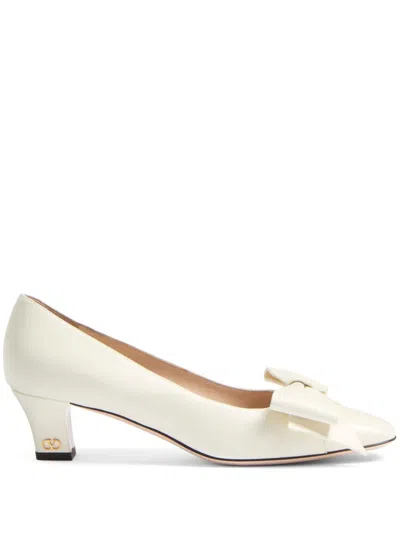 Valentino Garavani Bow Detailing Pumps In Neutrals