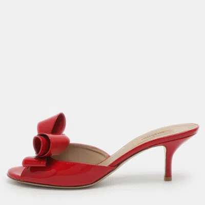 Pre-owned Valentino Garavani Bow Size 38.5 Red Patent Leather Mules