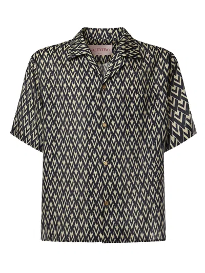 Valentino Bowling Shirt In Cotton Poplin With All Over Toute La V Print In Blue
