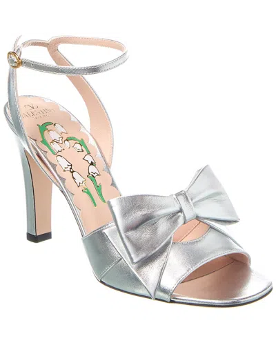 Valentino Garavani Valentino Bowow 100 Leather Sandal In Silver