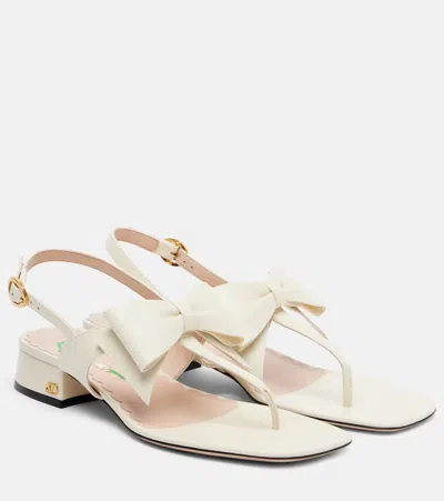 Valentino Garavani Bowow 25 Leather Thong Sandals In White