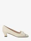 Valentino Bowow Pumps In Ivory