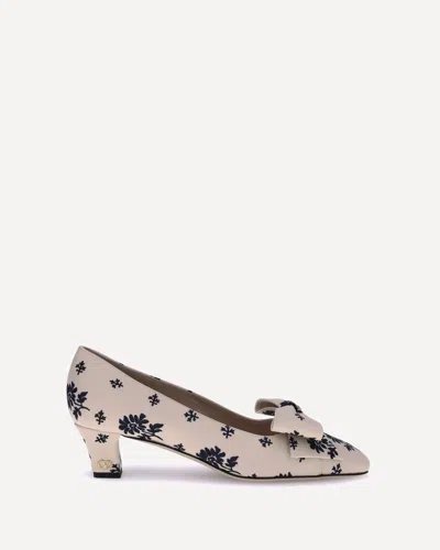 Valentino Garavani Bowow Pumps In White