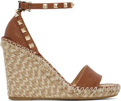 VALENTINO GARAVANI BROWN DOUBLE ROCKSTUD GRAINY CALFSKIN HEELED SANDALS
