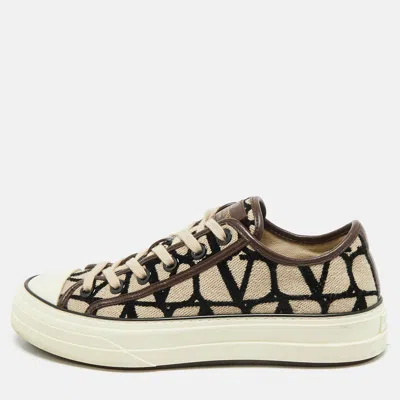 Pre-owned Valentino Garavani Brown/beige Canvas Toile Iconographe Totaloop Low-top Sneakers Size 37