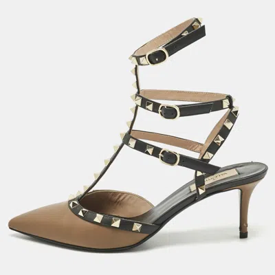 Pre-owned Valentino Garavani Brown/black Leather Rockstud Pumps Size 40.5
